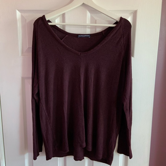BRANDY MELVILLE V NECK SWEATER - Picture 4 of 7